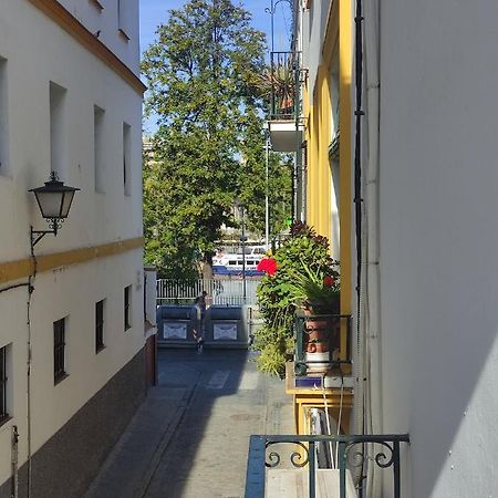 Vive Triana Apartment Seville Luaran gambar