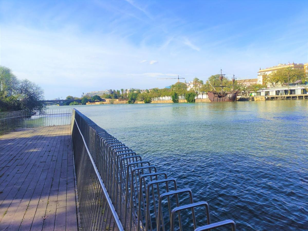 Vive Triana Apartment Seville Luaran gambar